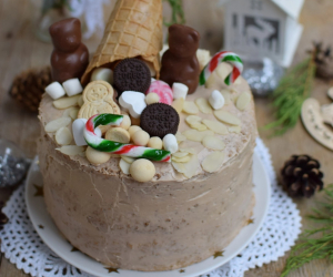 Świąteczny tort piernikowo-czekoladowy