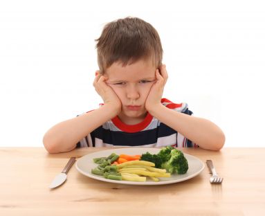 Dziecko warzywa jedzenie
