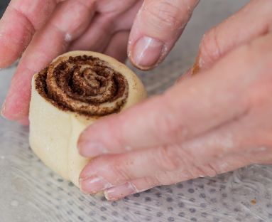 rollsy z ciasta francuskiego