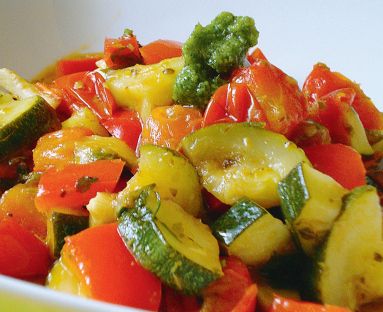 Caponata – duszone warzywa z pietruszkowym pesto