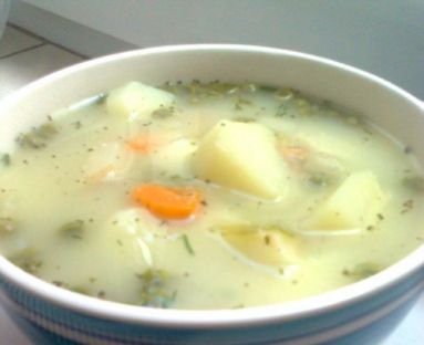 Zupa z cukinii i zielonego  groszku