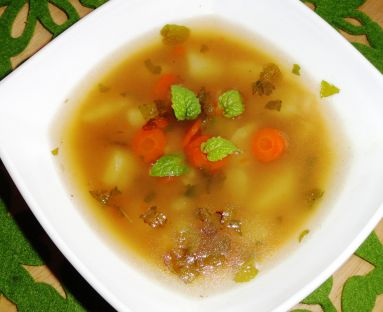 Zupa ziemniaczano-mietowa