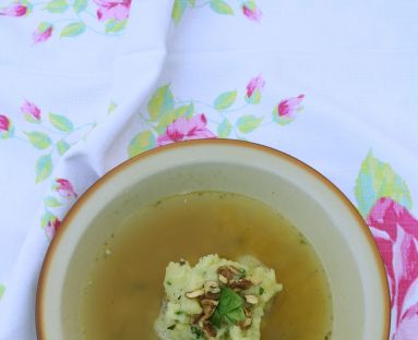 Bulion warzywny: Zupa z ziemniaczanym puree