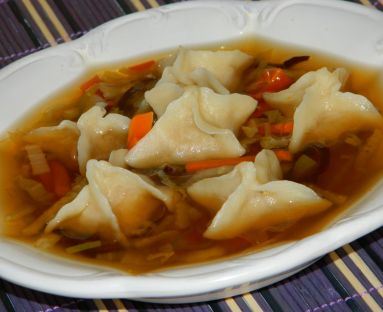 Zupa chińska z pierożkami