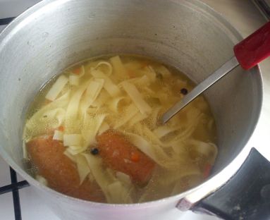 Zupa makaronowa