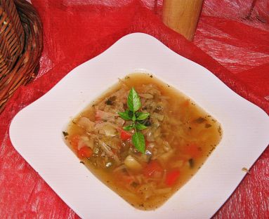 Dietetyczna zupa kapuściana