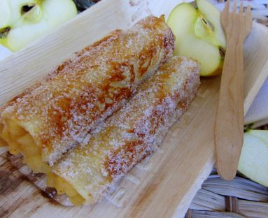 zrolowane tosty francuskie z jablkami