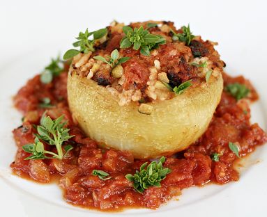 Kalarepy faszerowane z sosem pomidorowym