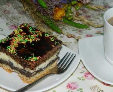Ciasto makowo-serowo-orzechowe na kruchym spodzie