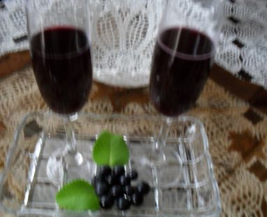Nalewka z ciemnego winogronu