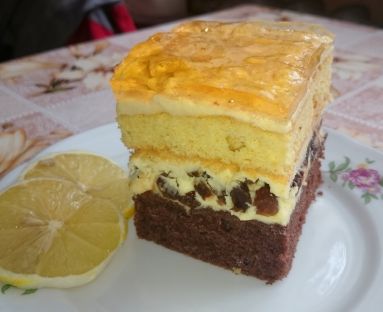 Ciasto cytrynowo - rodzynkowe z czekoladą