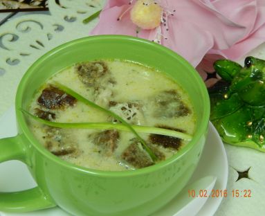 Zupa czosnkowa z serem i grzankami Czyli česneková polévka 