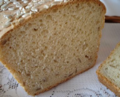 Chleb mieszany z miodem