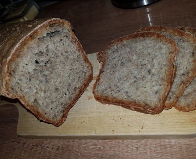 Prosty i szybki domowy chleb bez zakwasu