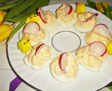 Jajka faszerowane szynką i ananasem