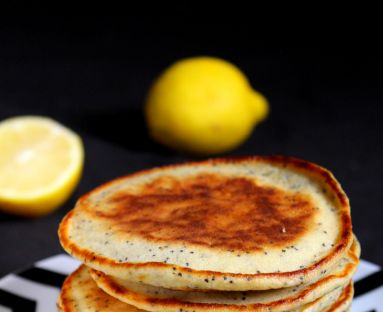 Cytrynowe pancakes z makiem