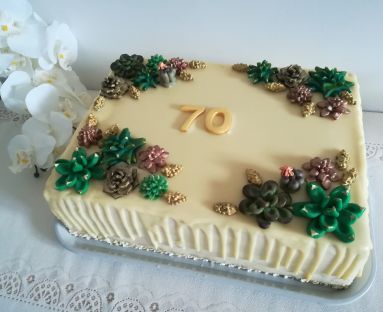 Tort urodzinowy- prostokątny z dekoracją Sukulentów