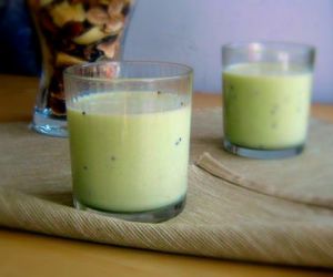Koktajl mleczno-owocowy z kiwi i mango
