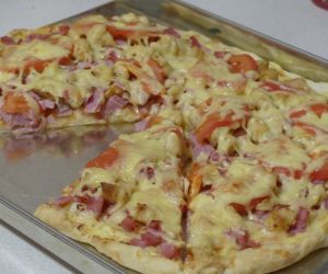 pizza z serowymi bokami wg anyzkowo