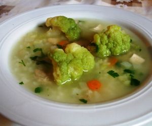 Zupa zielono-kalafiorowa