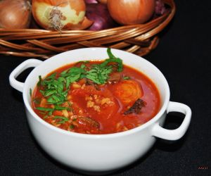Zupa pomidorowa pożywna
