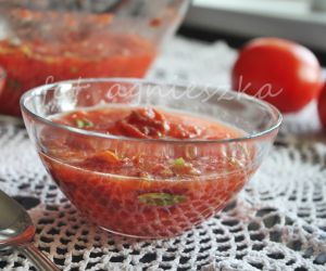 włoska zupa świeże pomidory melon i szynka parmeńska