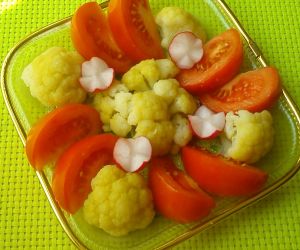 warzywa z sosem czosnkowym