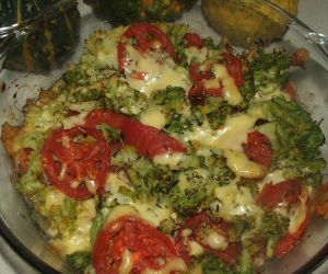 Ryba z brokułami i pomidorami