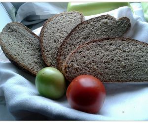 Chleb na drożdżach z młodym jęczmieniem i otrębami