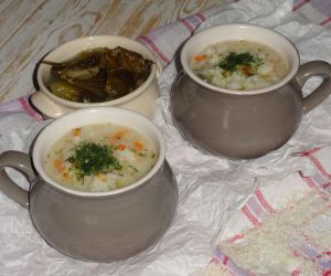 zupa ogórkowa z ryżem