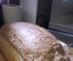 Chleb tostowy z mąki uniwersalnej
