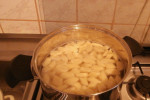 gotowanie kopytek serowych