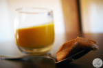 Zupa krem z marchewki z masłem orzechowym