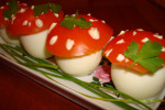 Faszerowane jajka "Muchomory"