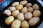 Sałata z młodymi ziemniakami