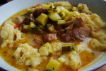 Jesienna zupa z kluskami i mięsem 