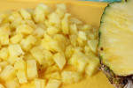 ananasa kroję w kostkę