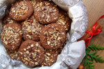 Ciasteczka piernikowo-czekoladowe z orzechami