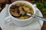 Szybka zupa z świeżych grzybów