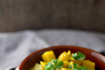 Zielone curry z groszkiem i ziemniakami