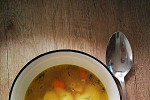 Zupa kalafiorowa z lanymi kluskami