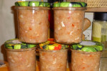 Mielonka drobiowa z suszonymi pomidorami, czosnkiem i bazylią.