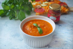 Pikantny sos z żółtych pomidorów