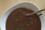Zupa z czarnej soczewicy