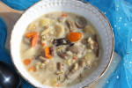 Zupa grzybowa z kaszą pęczak i ziemniakami