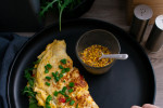 Wiosenny omlet z płatkami owsianymi