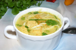 Zupa curry z indyka, cukinią, groszkiem i mleczkiem kokosowym