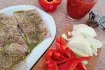 Ryba w aromatycznym sosie pomidorowym z papryką