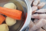 Pikantna zupa rybna z warzywami