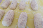 Krokiety ziemniaczane z farszem jajeczno - koperkowym z sosem pieczarkowym